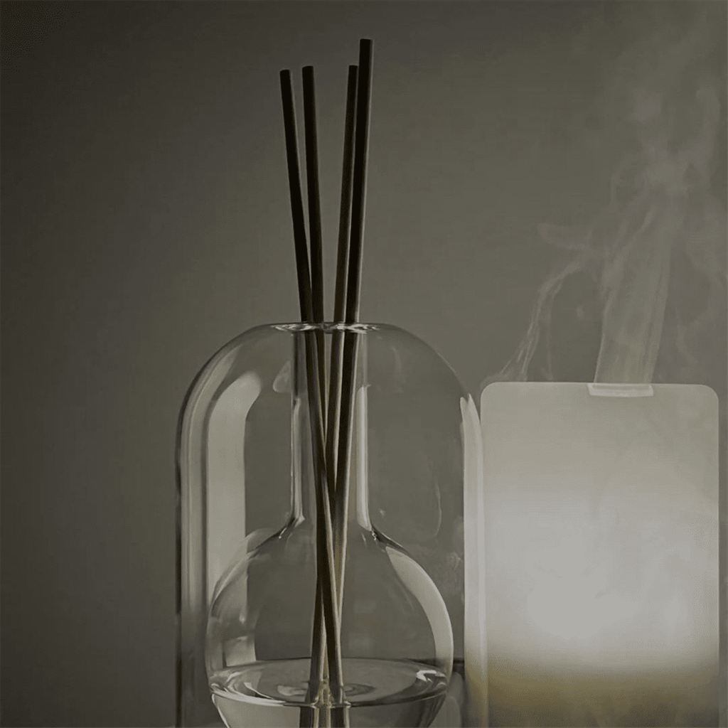 Storage Containers Diffuser Bottles Aromatherapy Diffuser Bottle Modern Diffuser Glass Bottle Essential Oil Organizers,A