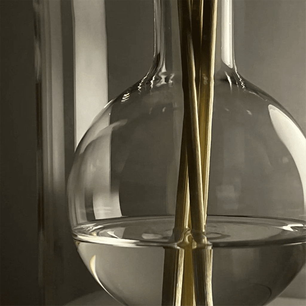 Storage Containers Diffuser Bottles Aromatherapy Diffuser Bottle Modern Diffuser Glass Bottle Essential Oil Organizers,A
