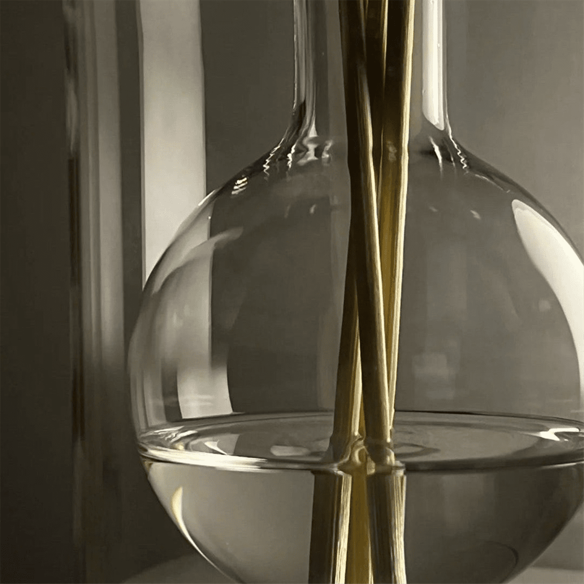 Storage Containers Diffuser Bottles Aromatherapy Diffuser Bottle Modern Diffuser Glass Bottle Essential Oil Organizers,A
